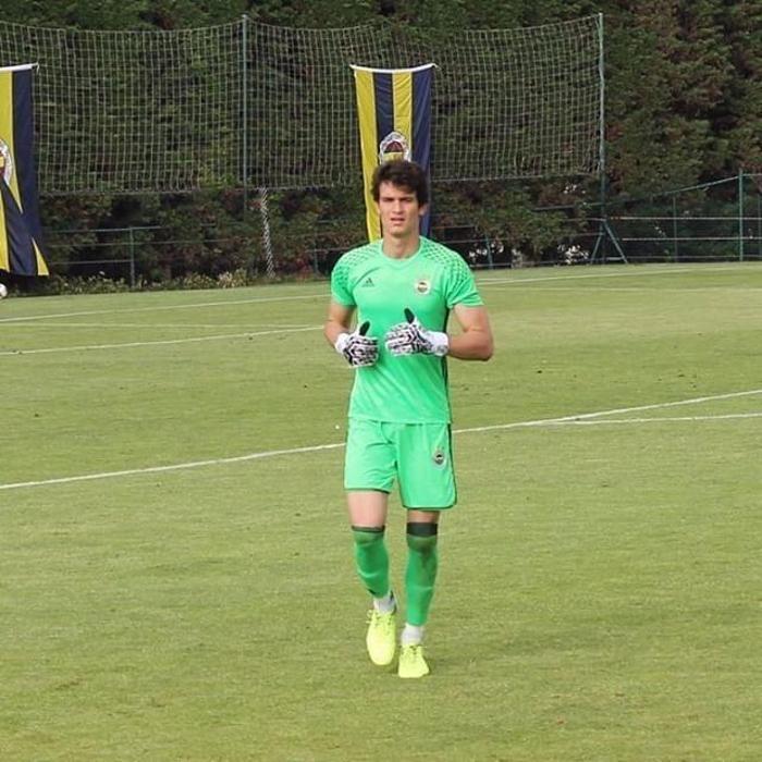 Fenerbahçe gençlere emanet