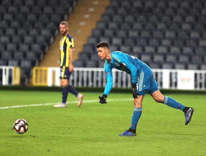 Avrupanın gözü Fenerbahçenin yıldızlarında