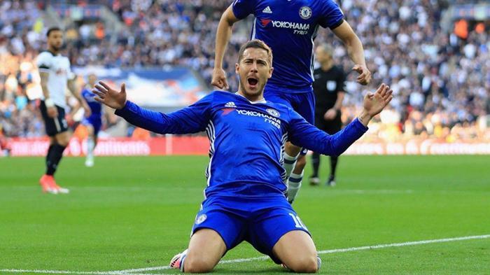 Transfer bitti Zinedine Zidanea ilk hediye Eden Hazard