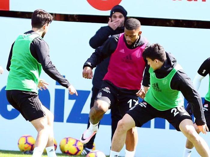 Beşiktaşta dikkat çeken ikili