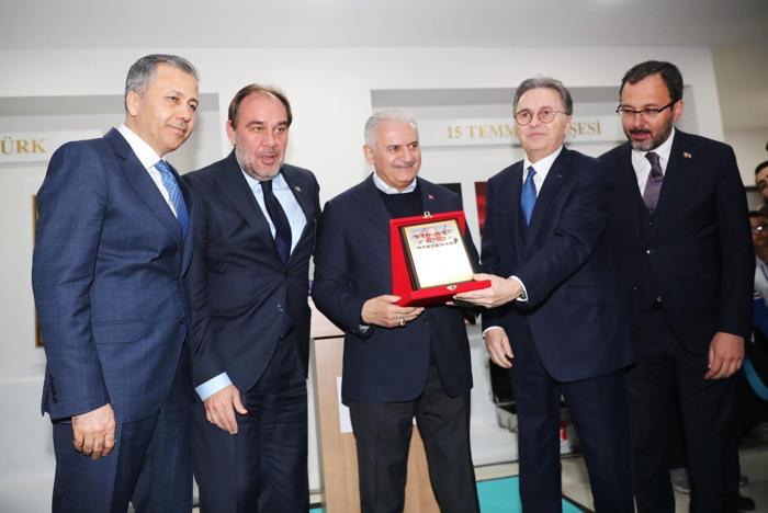 Yıldırım Demirörenin gurur günü