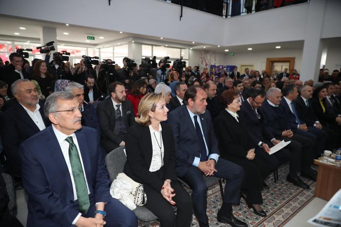 Yıldırım Demirörenin gurur günü
