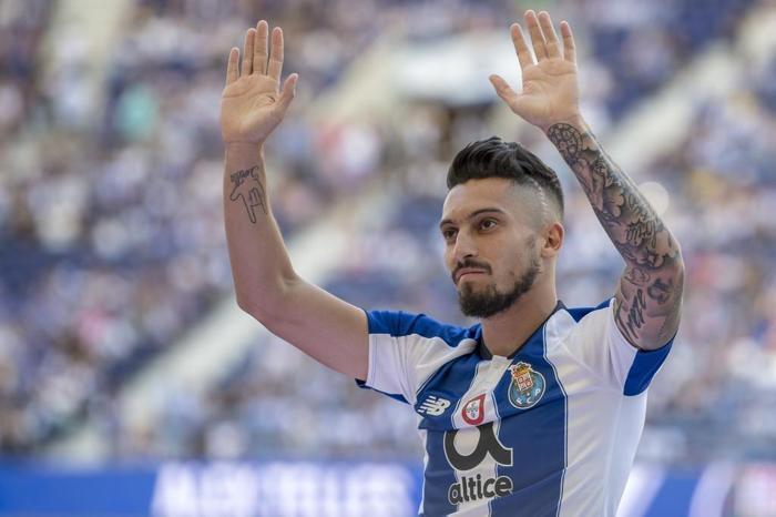 Galatasaraya Alex Tellesten dev müjde 40 milyon euro...