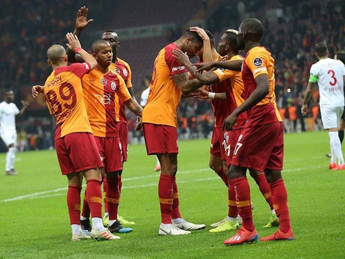 İşte Galatasarayın muhtemel 11i