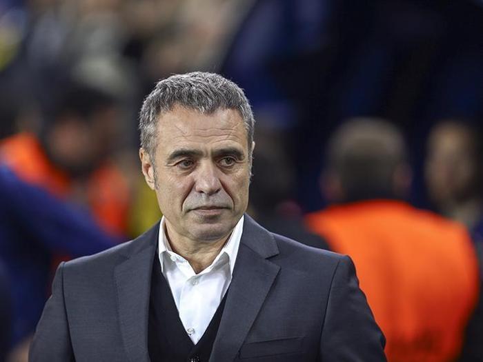 Fenerbahçe sil baştan: 12 kişi gidecek, 11 yeni isim gelecek