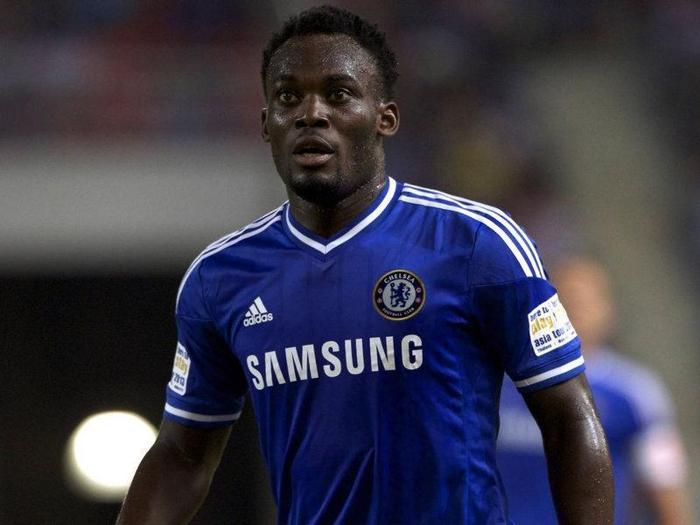 Yılın transfer sürprizi Michael Essien imzaladı...