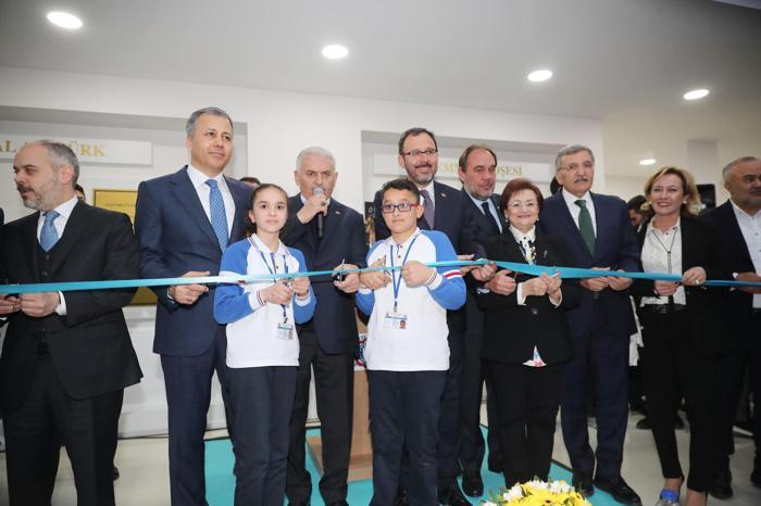 Yıldırım Demirörenin gurur günü