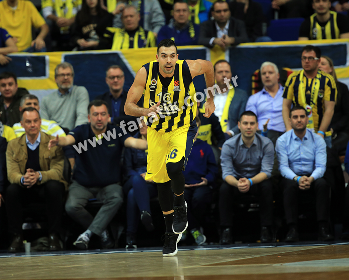 Sloukas yıldızlaştı