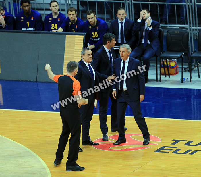 Fenerbahçe Beko - Barcelona Lassa maçından ekrana yansımayanlar