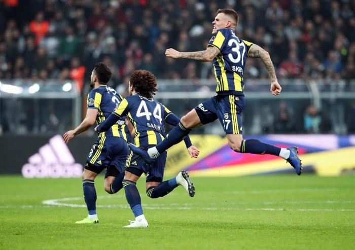 Fenerbahçede ilk ayrılık