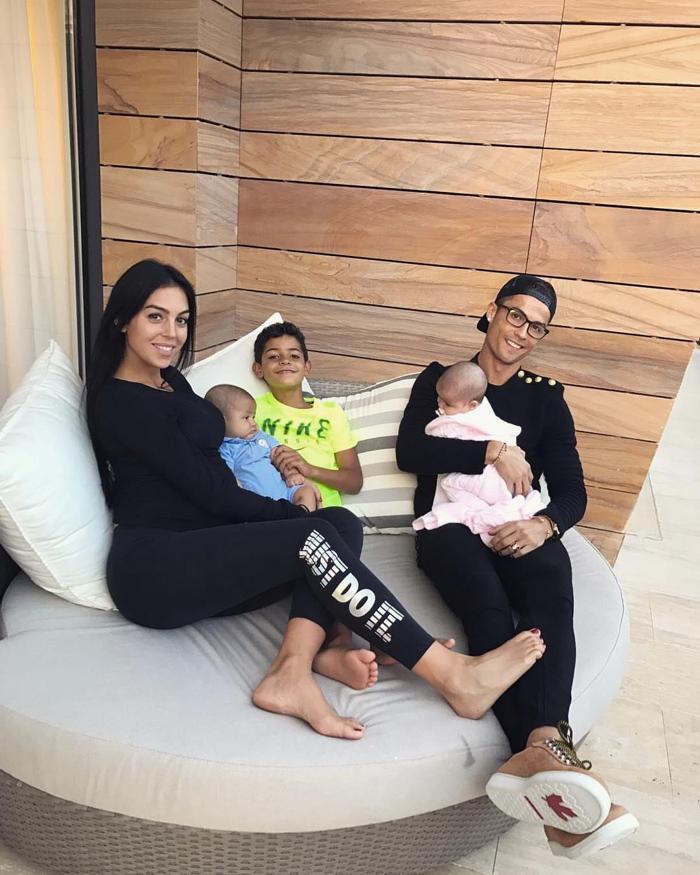Cristiano Ronaldo: Biz evleneceğiz, bu annemin de en büyük hayali