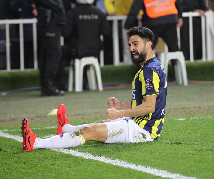 Geri dönüş olunca hemen onun adı gelir: Fener, Fener, Fener