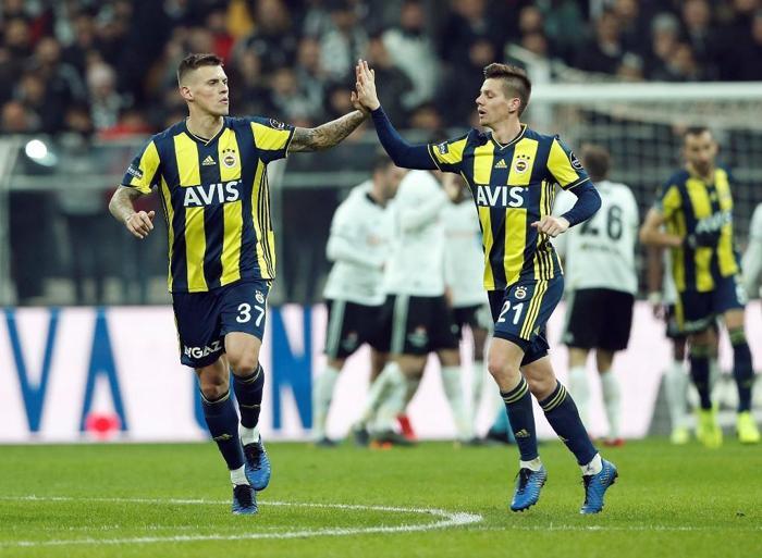 Fenerbahçede ilk ayrılık