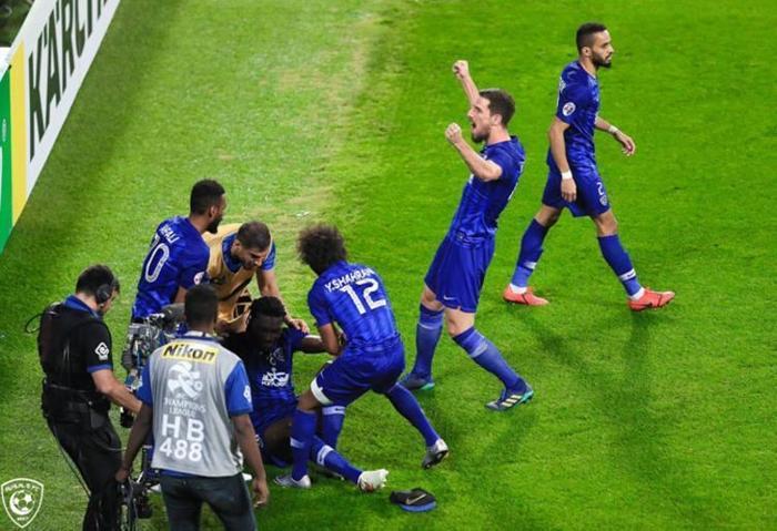 Gomis yine gündem oldu