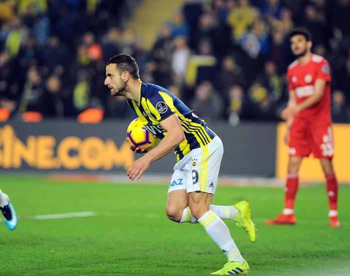 Geri dönüş olunca hemen onun adı gelir: Fener, Fener, Fener