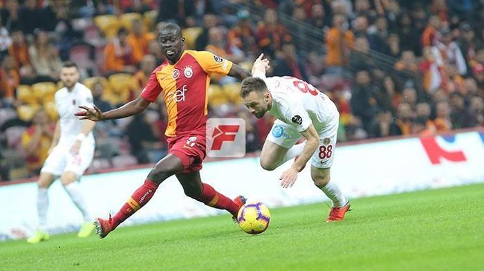 Fatih Terim o pozisyonun ardından çıldırdı