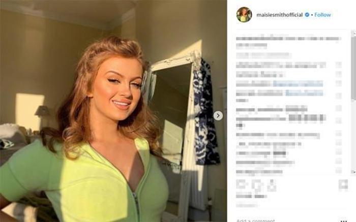 Maisie Smith hayatını Instagramda yaşıyor