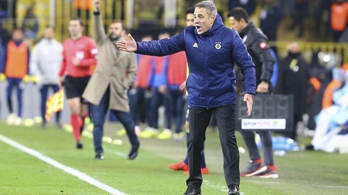 Fenerbahçeye 4 galibiyet şart