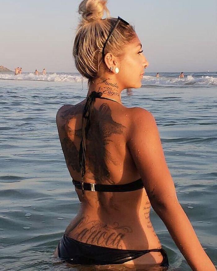 Neymarla bir gece Liza Britonun takipçi sayısını katladı