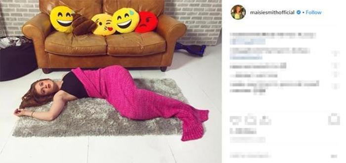 Maisie Smith hayatını Instagramda yaşıyor