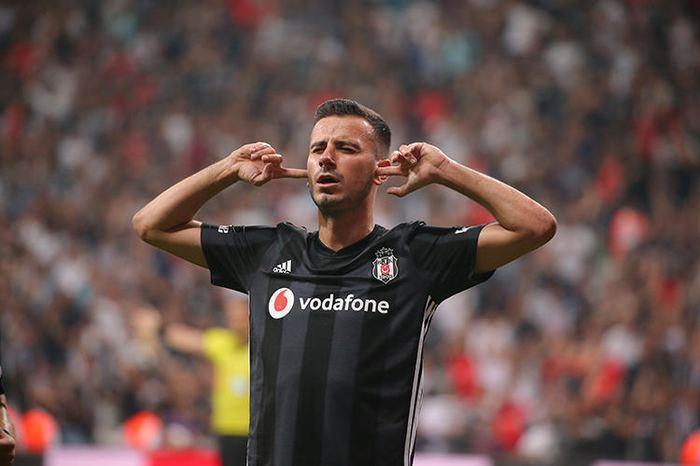 Beşiktaşlı futbolcu Oğuzhan Özyakupun yeni aşkı