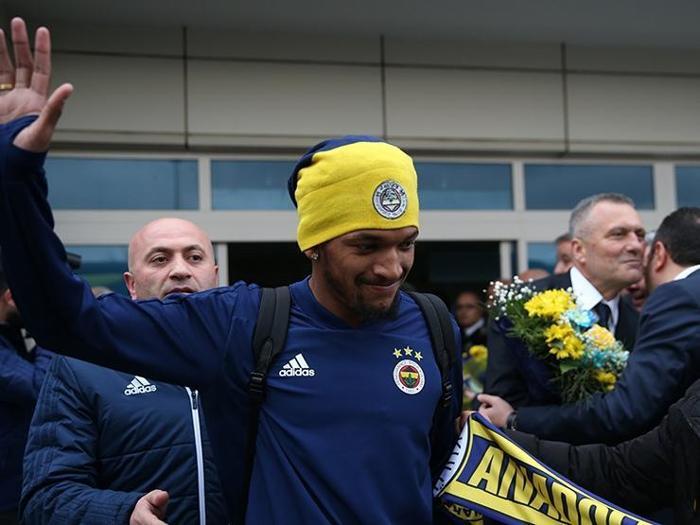 Başakşehir maçı öncesi skandal Fenerbahçeyi klima çarptı