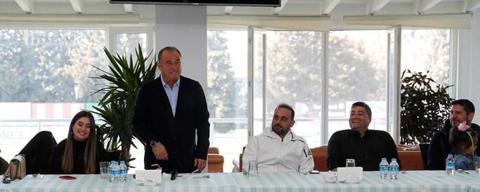 Galatasarayda 8 Mart Dünya Kadınlar Günü Floryada kutlandı