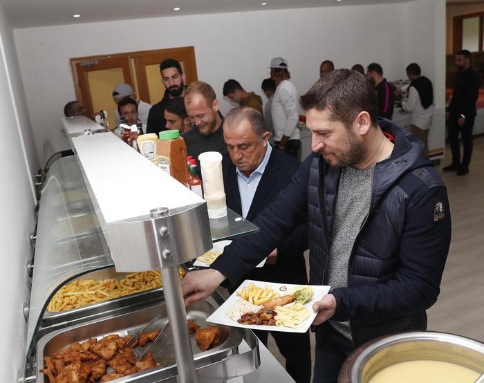 Galatasarayda 8 Mart Dünya Kadınlar Günü Floryada kutlandı