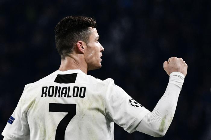 Ronaldo Juventusa turu getirdi, Rodriguezin gözyaşları sel oldu