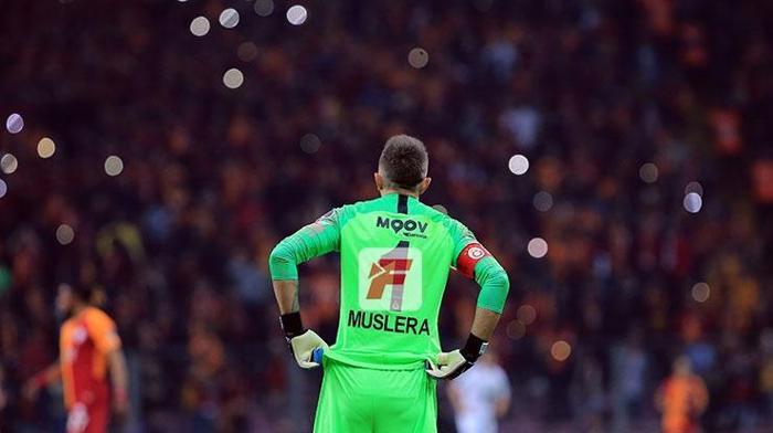 Fernando Muslera devleşti sosyal medya yıkıldı