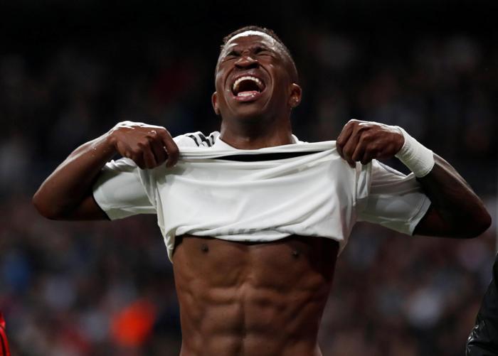 Real Madridli Vinicius Junior göz yaşlarına hakim olamadı