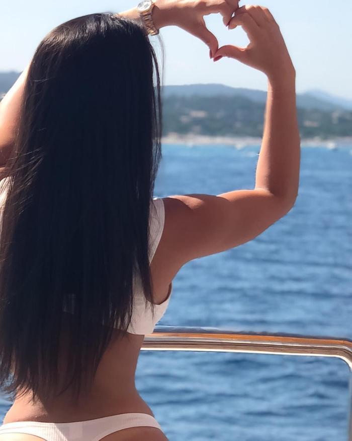 Emre Mor, Brezilyalı güzel Angelica Perladan aşk golü yedi
