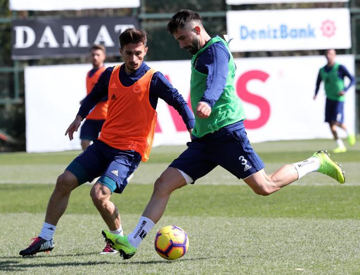 Ersun Yanal, Benzia ve Slimaniyi görmek bile istemiyor