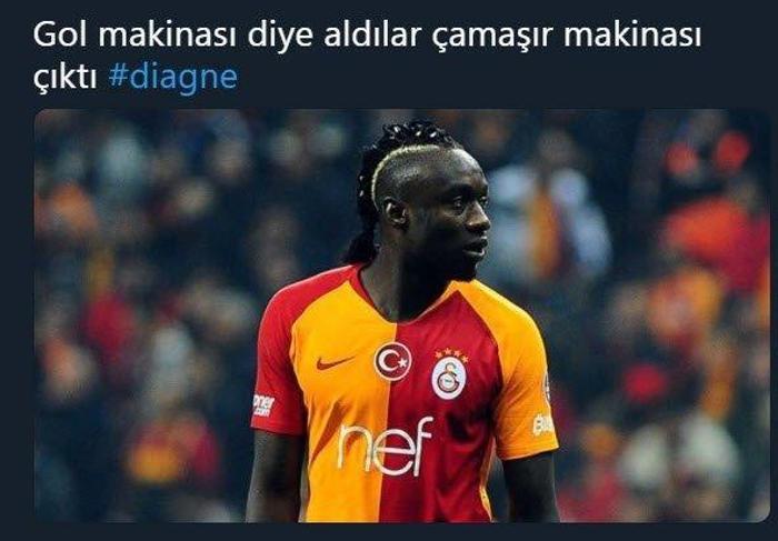 Galatasaray taraftarı Mbaye Diagneyi eleştirdi