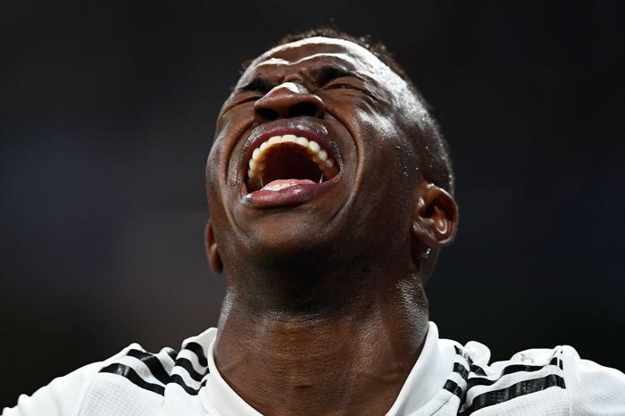 Real Madridli Vinicius Junior göz yaşlarına hakim olamadı