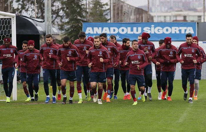 Trabzonsporda Olcay Şahan idmana çıktı