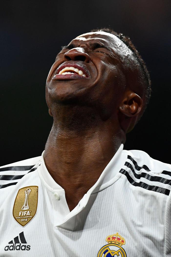 Real Madridli Vinicius Junior göz yaşlarına hakim olamadı