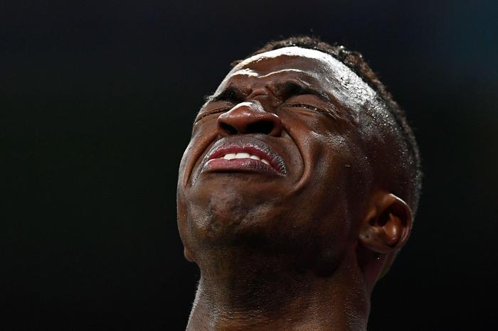 Real Madridli Vinicius Junior göz yaşlarına hakim olamadı