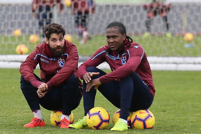 Trabzonsporda Olcay Şahan idmana çıktı