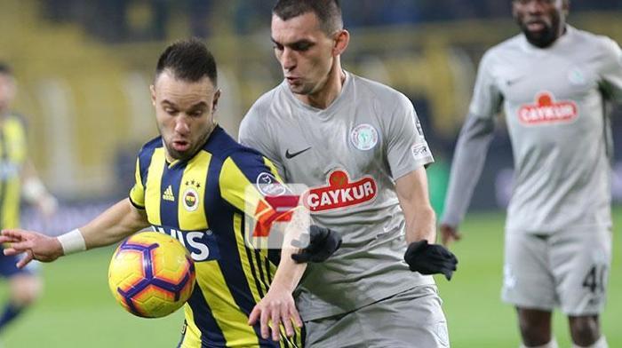 Fenerbahçe - Çaykur Rizespor maçında sürpriz konuk 19luk yıldızla...