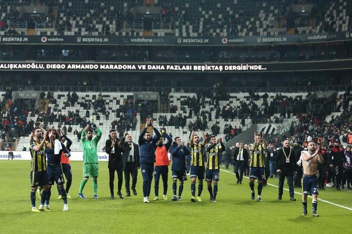 Fenerbahçede Damien Comollinin bileti kesildi Yeni sezon öncesi büyük değişim