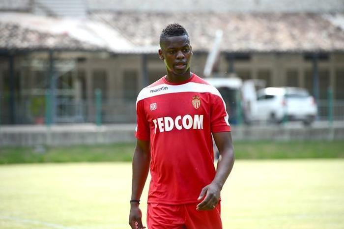 Beşiktaşlı Nicolas Isimat Mirinin Monacoya transferiyle ilgili şok iddialar