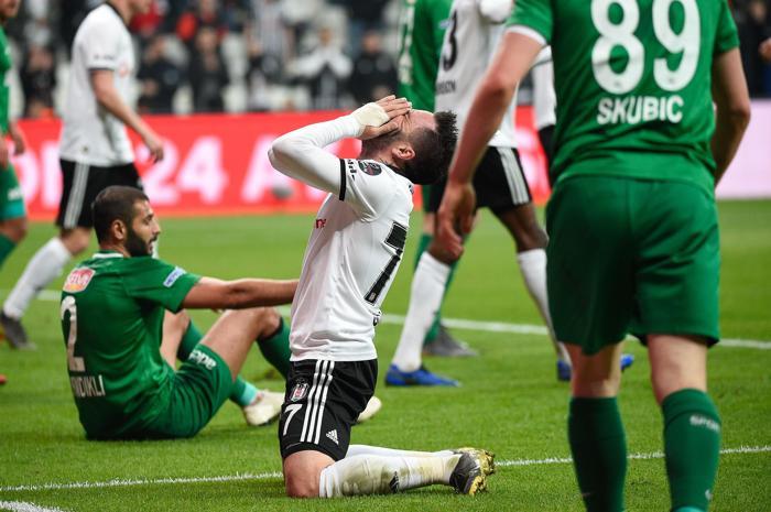 Fanatik yazarlarının Beşiktaş - Konyaspor maçı yorumları
