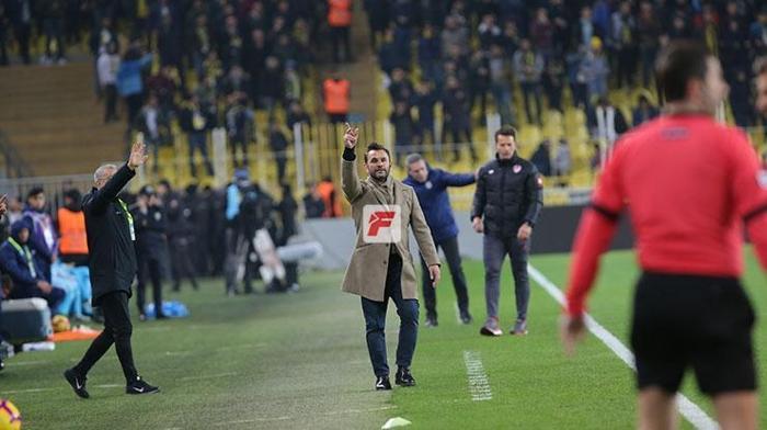 Fenerbahçe - Çaykur Rizespor maçında sürpriz konuk 19luk yıldızla...