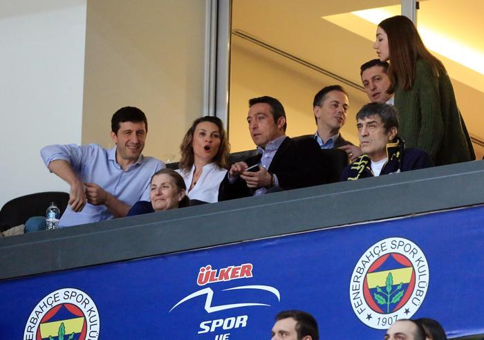 Fenerbahçe Beko - Anadolu Efes maçından ekrana yansımayanlar