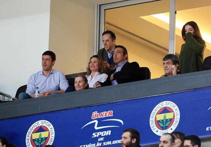 Fenerbahçe Beko - Anadolu Efes maçından ekrana yansımayanlar