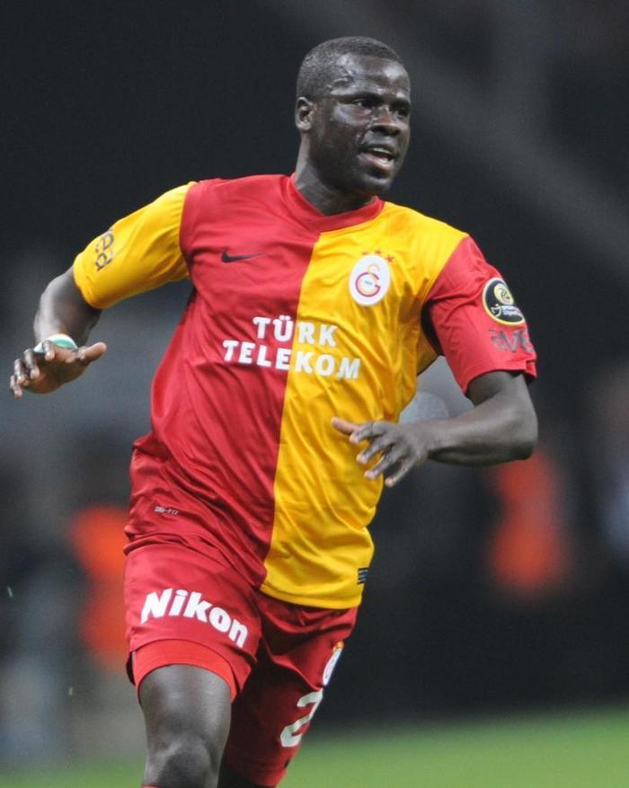 Eski Galatasaraylı Emmanuel Eboueden büyük sürpriz