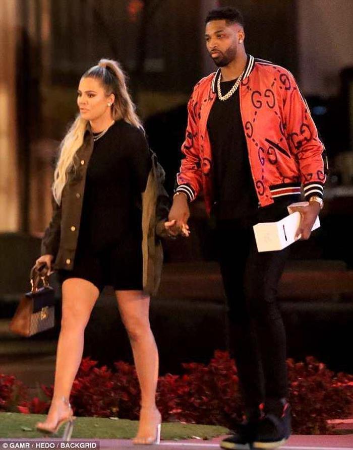 Khloe Kardashian verdiği pozlarla mesaj gönderdi