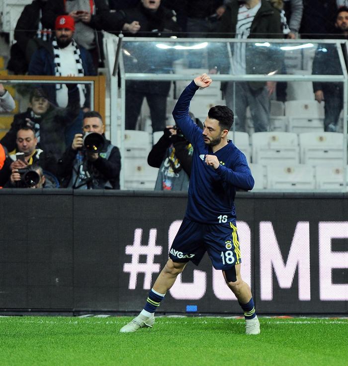 Beşiktaş taraftarından Tolgay Arslana dürüm tepkisi