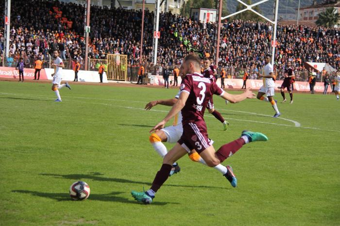 Sol kanat etkili oldu (Metin Karabaş)